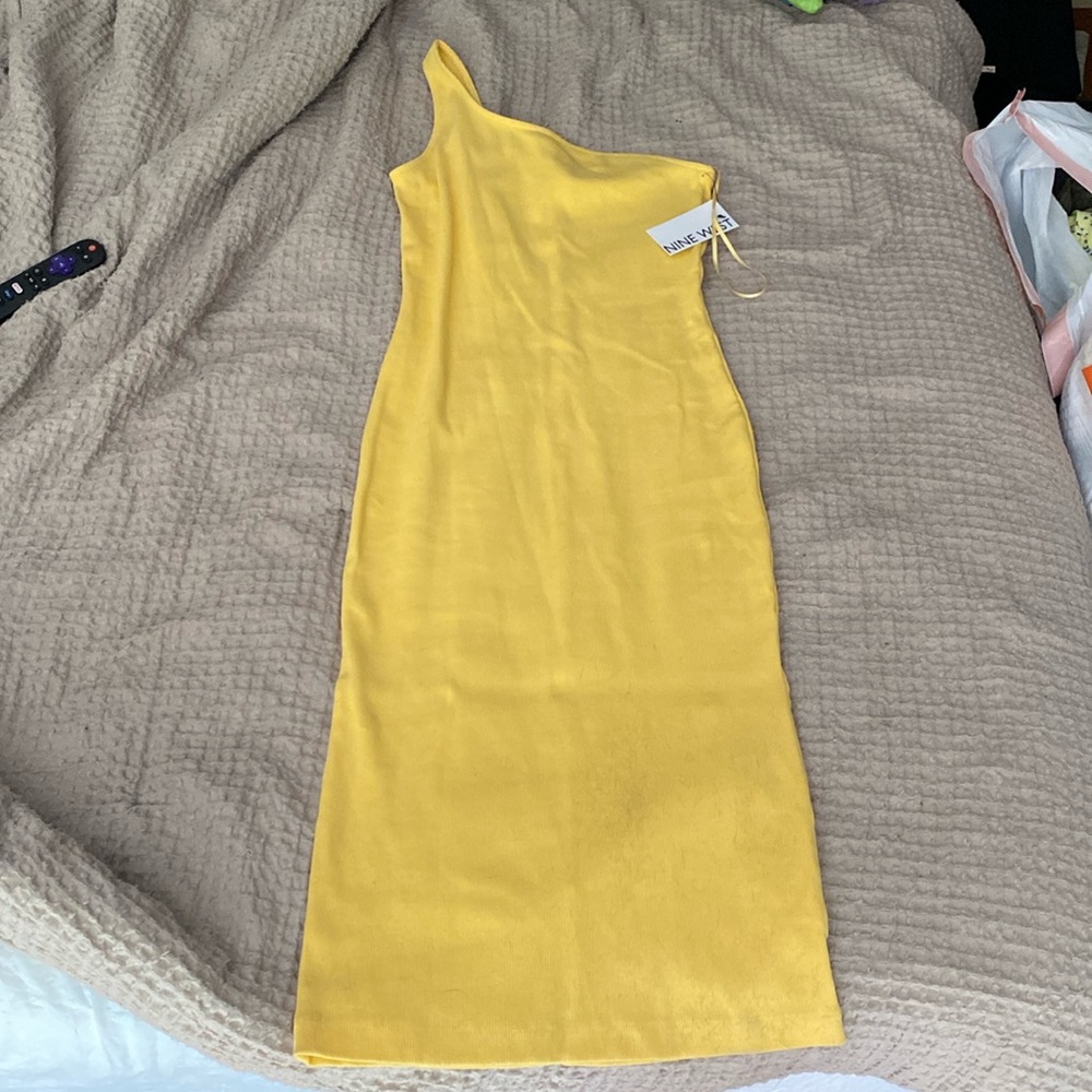 Nine West yellow one shoulder dress